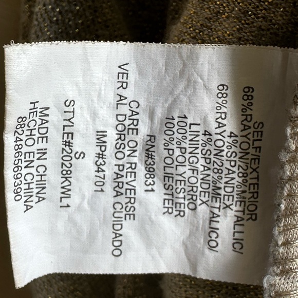 XOXO Ruched Top - Picture 11 of 11